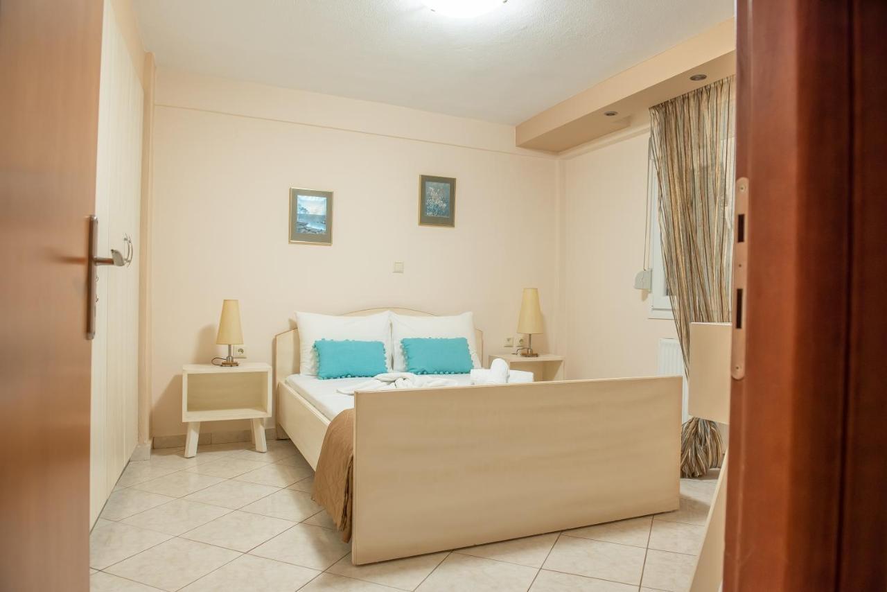 Garden Suite Néa Péramos Екстериор снимка