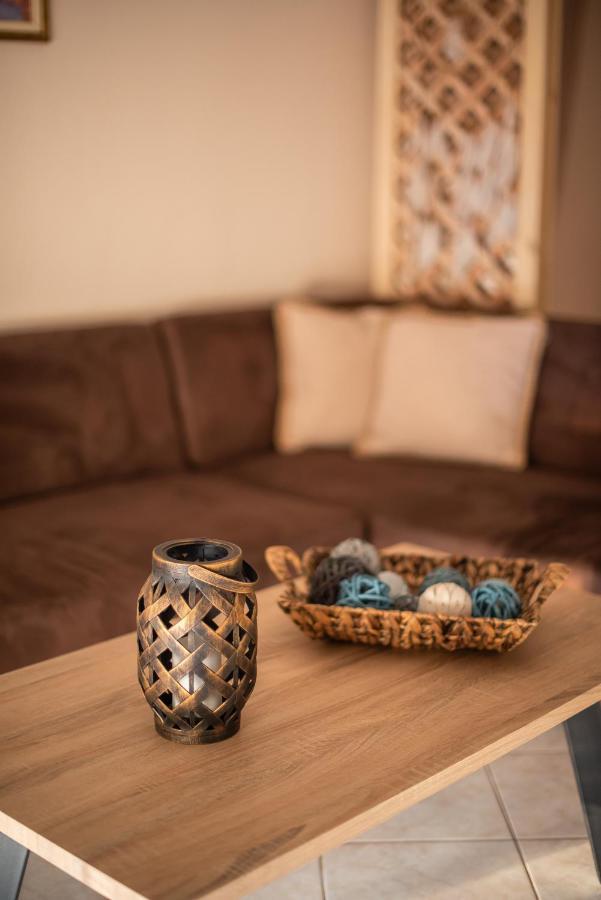 Garden Suite Néa Péramos Екстериор снимка